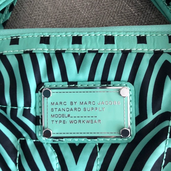 Marc Jacobs Computer Bag in great condition!! - Picture 2 of 5
